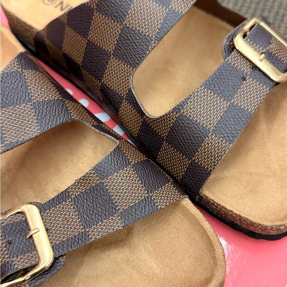 Brown Checkered Buckle Sandals - Picture 3 of 4